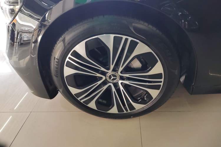 Used Mercedes-Benz E-Class 2024 Facelift E 300 L Fashion Sport Edition