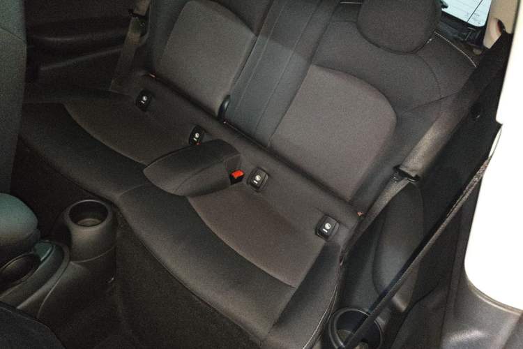 Used MINI 2016 1.2T ONE Pioneer Edition Left Rear Seat