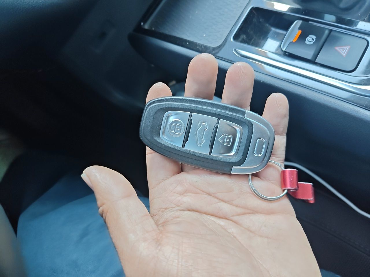 Hongqi E-QM5 2024 610 km PLUS — снимка 17