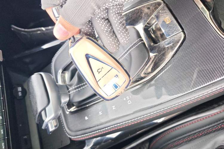 Used CHANGAN OSHAN X5 2021 1.5T DCT Luxury Edition Vehicle Key