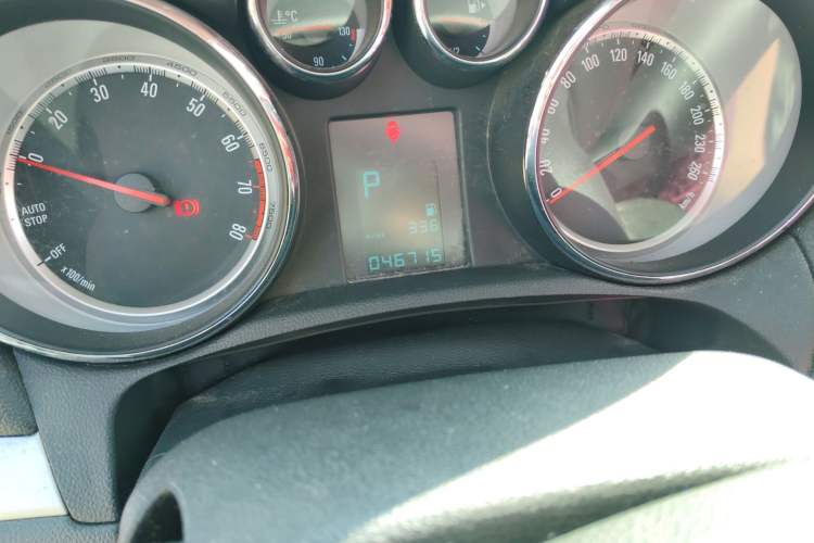 Used Buick Encore 2015 1.4T Automatic Two-Wheel Drive Urban Elite Version