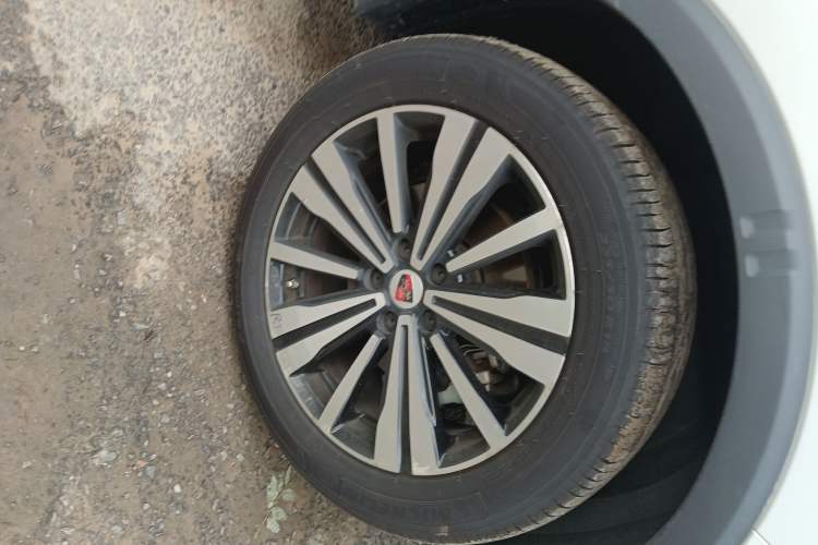 Used Roewe RX5 New Energy 2017 ERX5 EV400 Electric Internet Supreme Edition