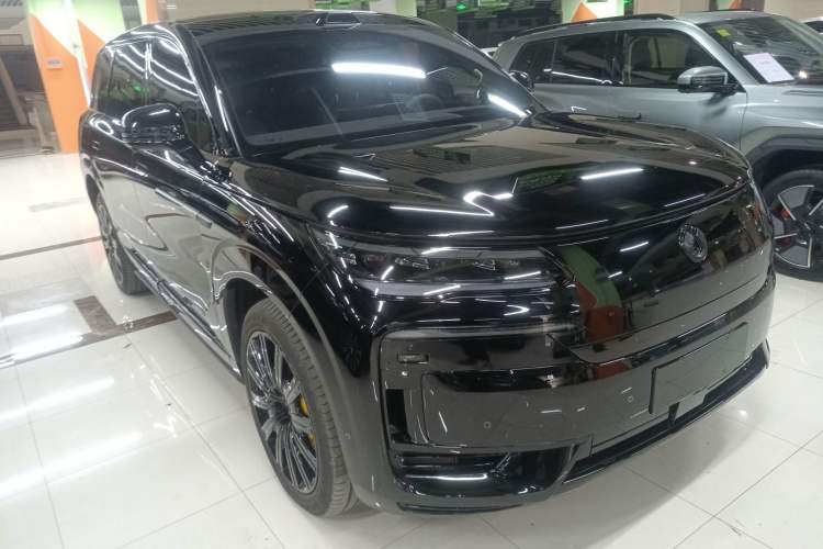 Used Denza N9 2025 Flagship Model
