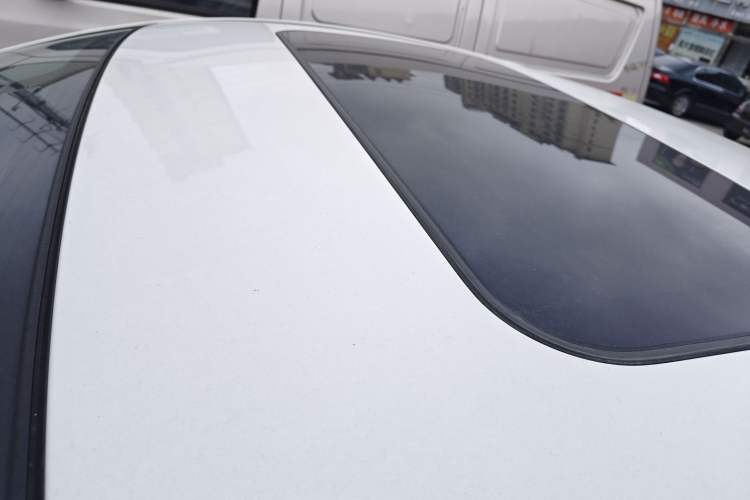 Used Mazda Mazda 3 Axela 2014 Sedan 1.5L Automatic Luxury Model
