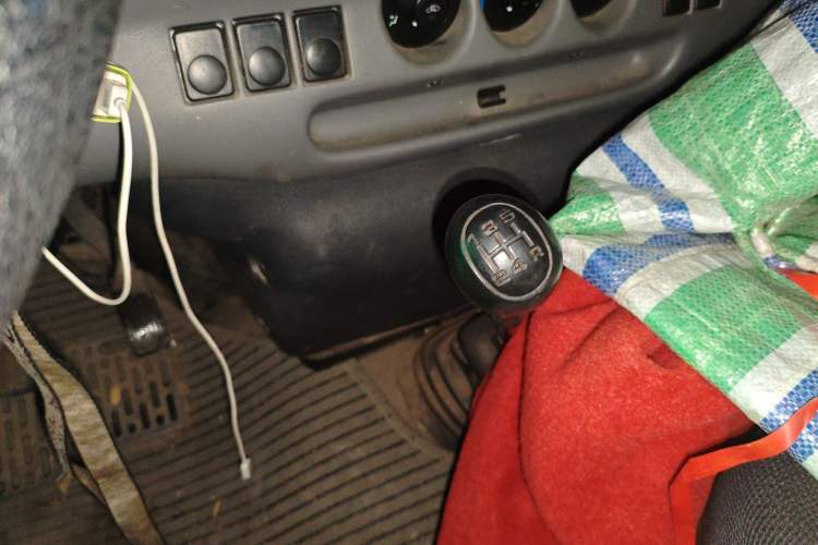 Used Ford Classic Transit 2015 2.8T Diesel Multi-Function Long-Wheelbase 6-Seater Mid-Roof JX493ZLQ4 Gear Lever