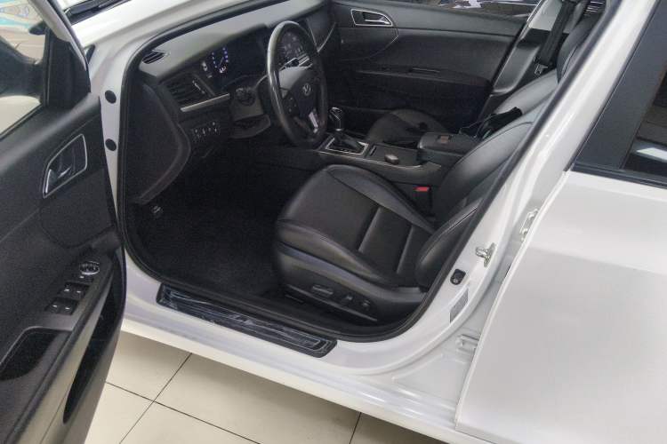 Used Hyundai Mistra 2017 1.8L Automatic Deluxe DLX Model China V Emission Standard
