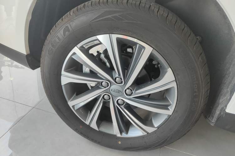 Used Geely Auto Vision X6 2021 PRO 1.4T Manual Luxury Model
