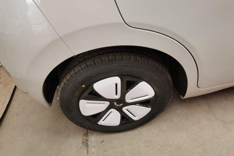 Used Wuling Hongguang MINIEV 2025 Four-Door Version Advanced Edition
