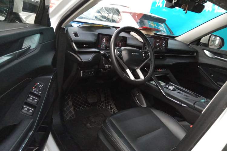 Used Haval H6 New Energy 2023 DHT-PHEV 55KM Enjoyment Edition
