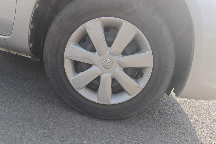 Used Nissan Sunny 2015 1.5XE Manual Comfort Edition
