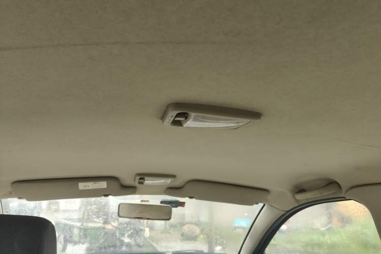 Used FAW Weizhi V5 2014 1.5L Manual Standard Edition Headliner