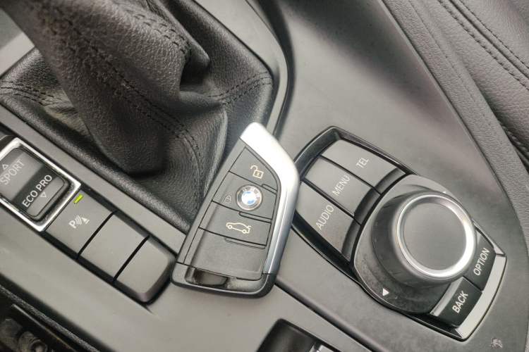 Used BMW X1 2016 sDrive18Li Premium Edition
