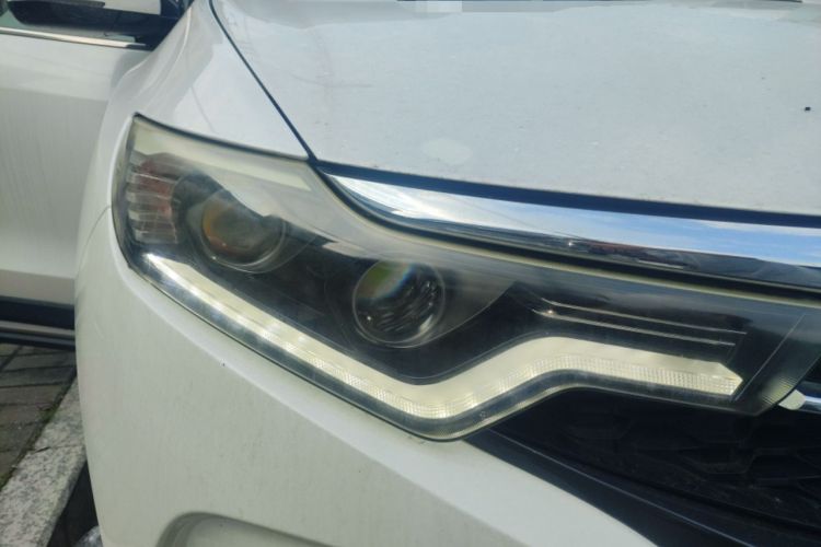 Used Soueast DX7 2018 Prime 1.5T Manual Luxury Model China V Standard
