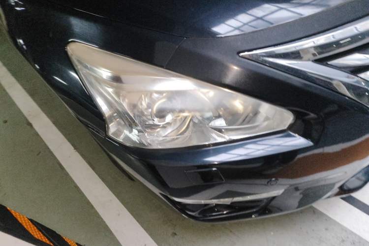 Used Nissan Teana 2013 2.5L XL Leading Edition Right Front Headlight