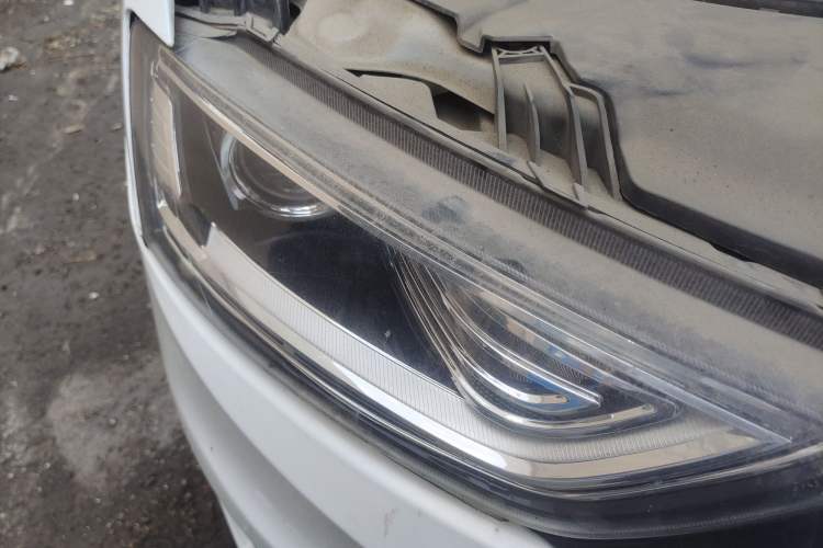 Used Zotye SR7 2016 1.5T CVT Cube Heart Edition China IV Standard