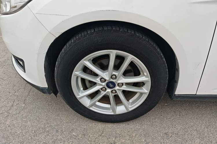 Used Ford Focus 2015 Hatchback 1.6L Automatic Fashion Edition