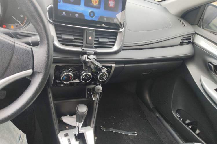 Used Toyota YARiS L Zhi Xuan 2021 X-Trail 1.5L CVT Leading Edition