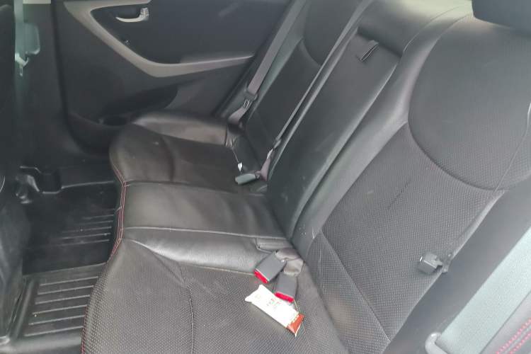 Used Hyundai Elantra (5th Generation / Langdong) 2016 1.6L Automatic Prestige Model
