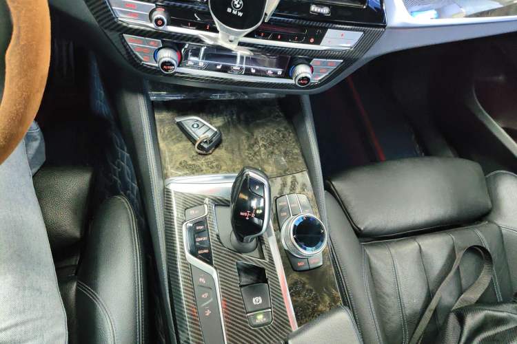 Used BMW 6 Series GT 2019 630i M Sport Package Gear Lever