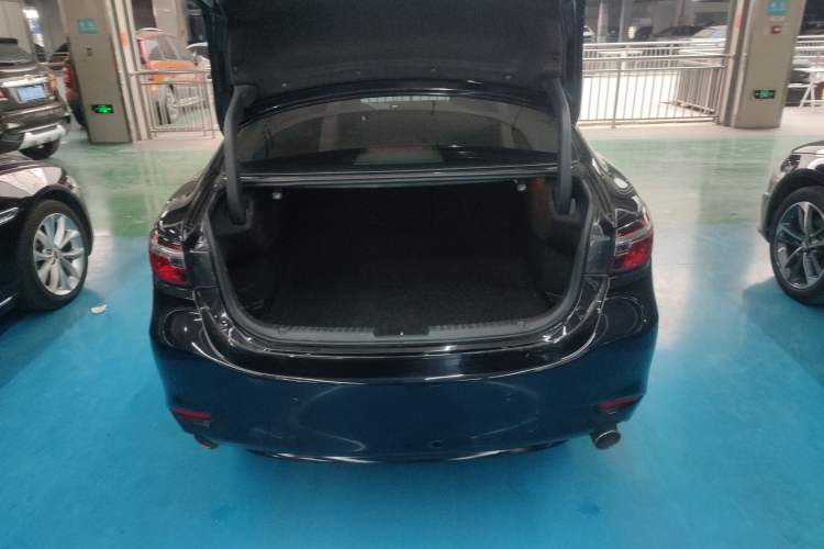 Used Mazda Atenza 2020 2.0L Blue Sky Luxury Edition