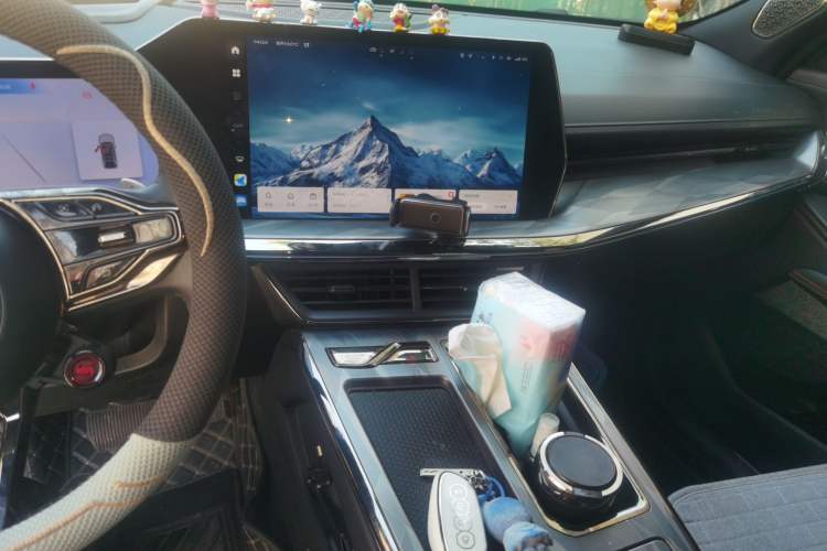 Used Haval XY 2022 2.0T ZhiZun All-Wheel-Drive Version Audio And AC Panel