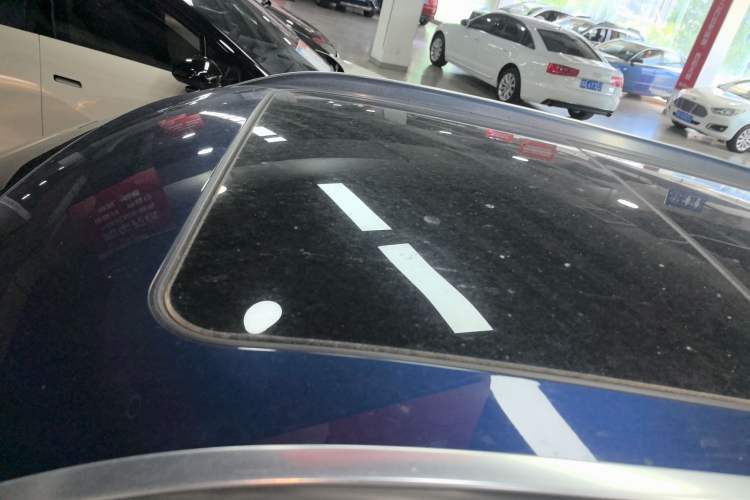 Used BMW X1 2018 sDrive18Li Luxury Model Roof