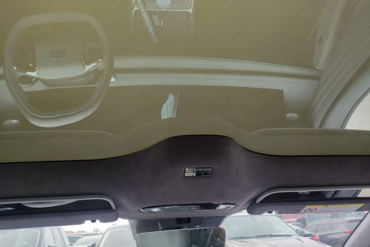 Used Geely Galaxy E8 2025 700 km Long-Range Intelligent Driving Version
