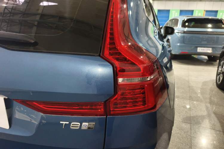 Used Volvo XC60 New Energy 2019 T8 E-Drive Hybrid Intelligent Luxury Sport Edition China VI
