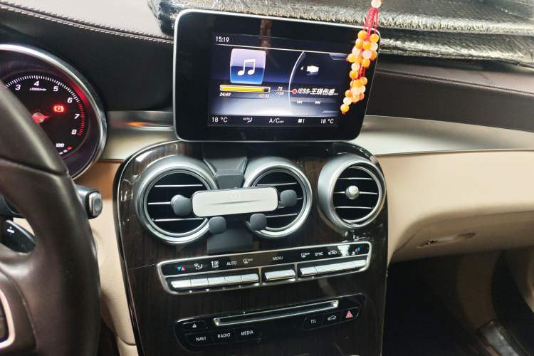 Used Mercedes-Benz GLC 2017 GLC 260 4MATIC Luxury Model
