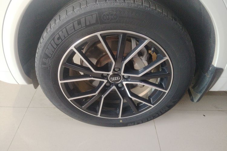 Used Audi Q5L 2023 40T Fashionable and Dynamic Edition
