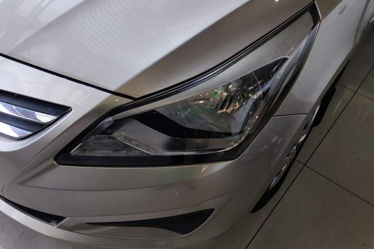 Used Hyundai Verna (older generation) 2014 1.4L Automatic Fashion GS Model