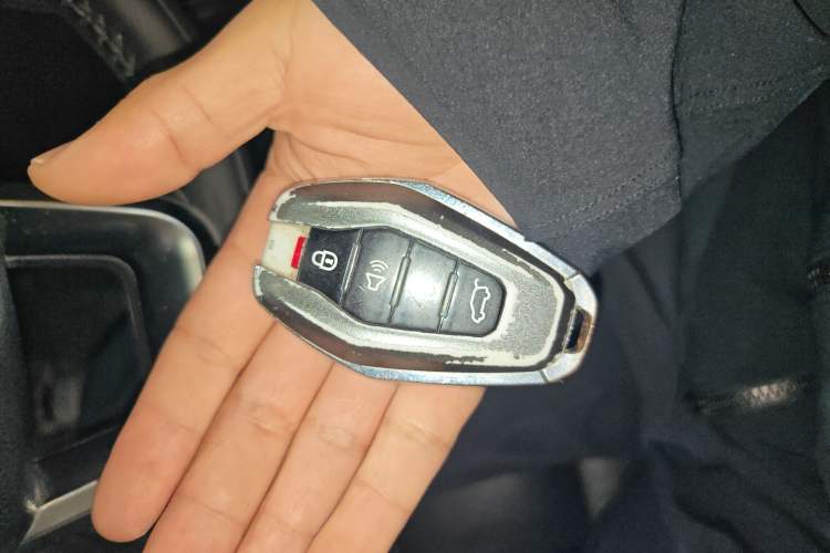 Used JETOUR X90 2020 1.6T DCT Shadow Edition 5 Seats Vehicle Key