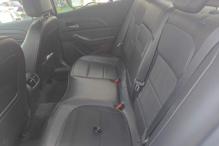 Used Chevrolet Malibu 2013 2.4L Automatic Flagship Edition
