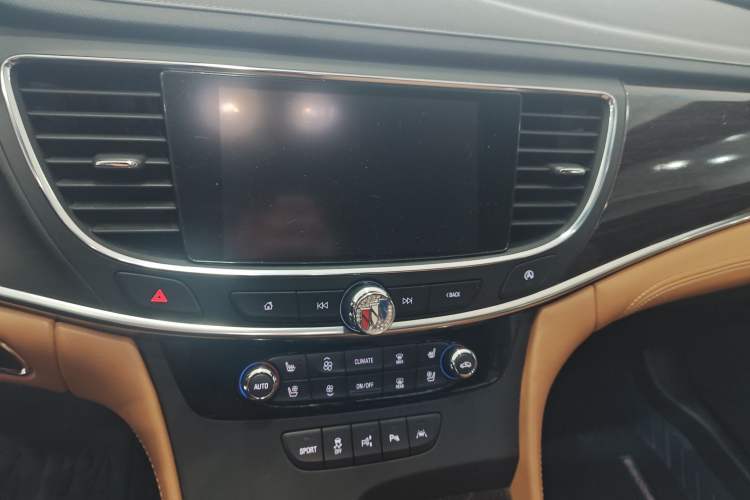 Used Buick LaCrosse 2018 20T Luxury Model
