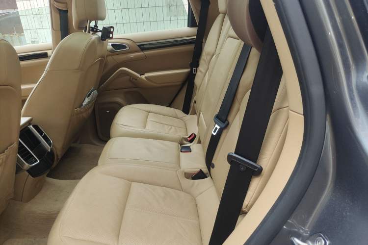 Used Porsche Cayenne 2014 Cayenne Platinum Edition 3.0T