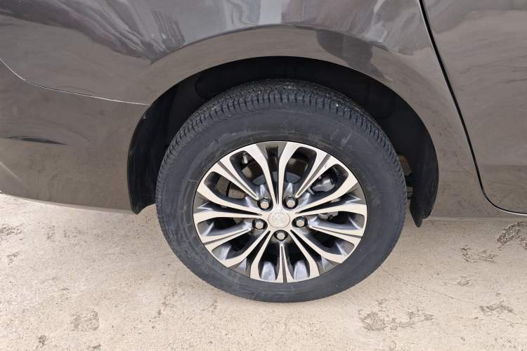 Used Buick GL8 2021 Land Cruiser Executive Class 652T Comfort Model