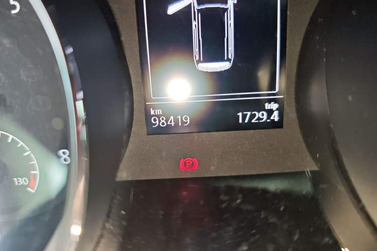 Used Volkswagen Touran 2016 Volkswagen Touran L 280TSI Manual Comfort Edition
