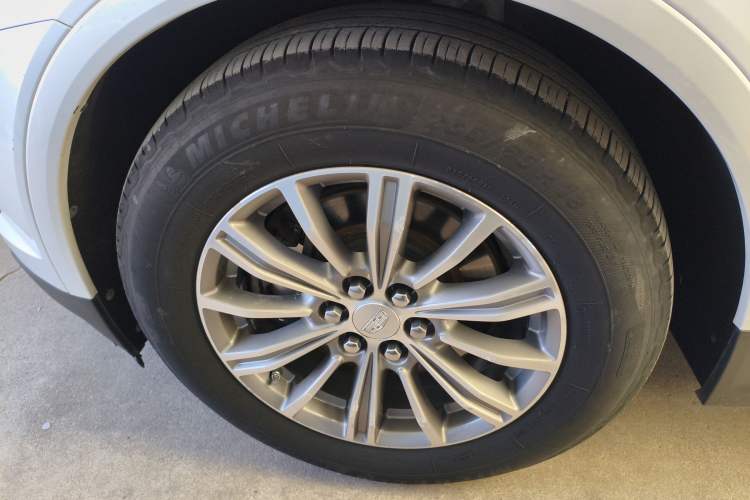 Used Cadillac XT5 2016 25T Luxury Model