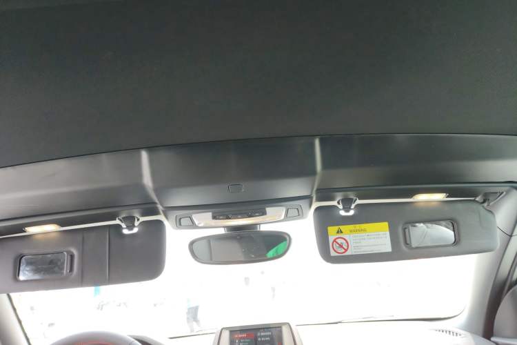 Used BMW 2 Series 2018 220i Convertible Coupe Sports Design Package