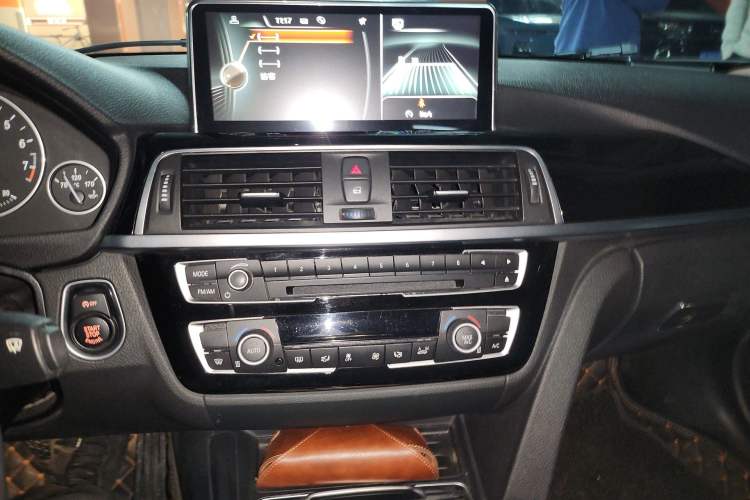 Used BMW 3 Series 2017 320Li Fashion Model