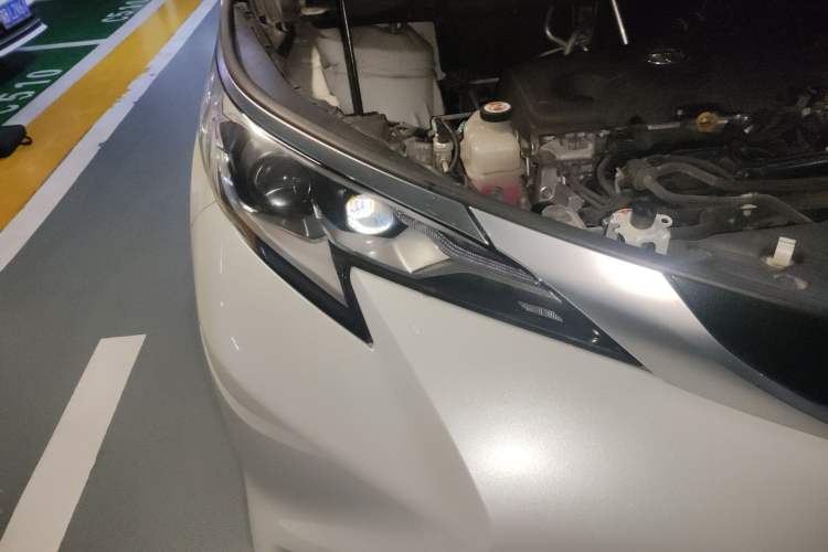 Used Toyota Sienna 2021 2.5L Hybrid Premium Edition