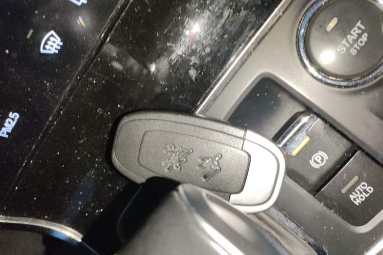 Used Hongqi E-HS3 2019 Zhilian Qiyue Two-Wheel Drive Version
