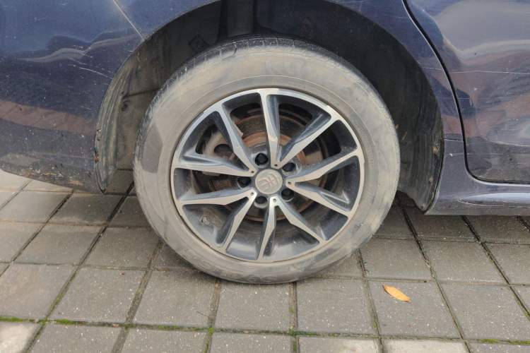 Used BYD Song MAX 2017 1.5T Automatic Smart Connect Elite 7-Seater Right Rear Wheel Hub