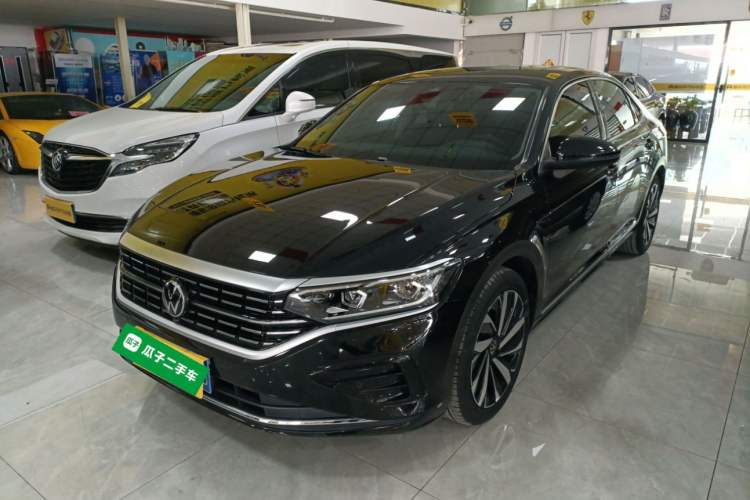 Used Volkswagen Passat 2023 Facelift 330TSI Luxury Edition