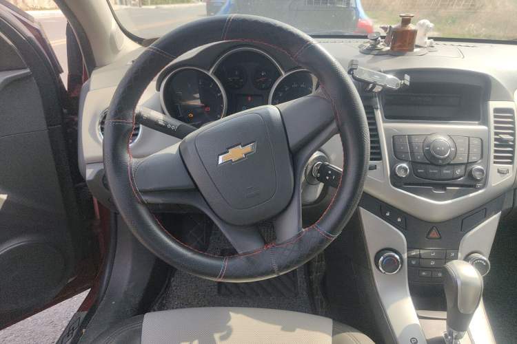 Used Chevrolet Cruze 2012 1.6L SL Grand Edition Manual Transmission
