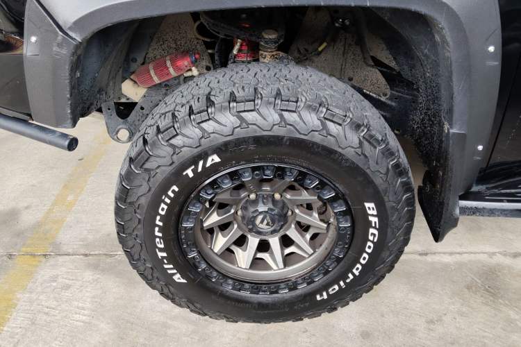 Used JMC DaDao 2023 Chasing Light 2.3T Diesel Automatic 4x4 Standard-Wheel Enjoyment Model
