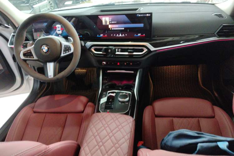 Used BMW 3 Series 2024 325Li M Sport Package Center Console