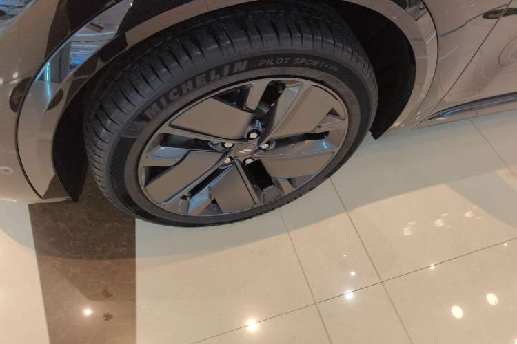 Used Li Auto L9 2025 Ultra Smart Refreshed Edition