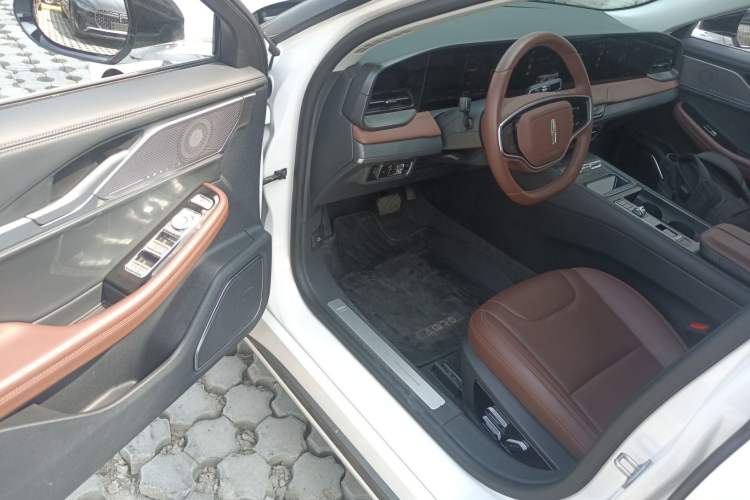 Used Lincoln Z 2025 2.0T Prestige Hybrid Edition Driver Seat