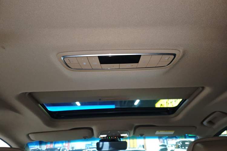 Used Buick GL8 2021 ES Land Cruiser 653T Luxury Edition